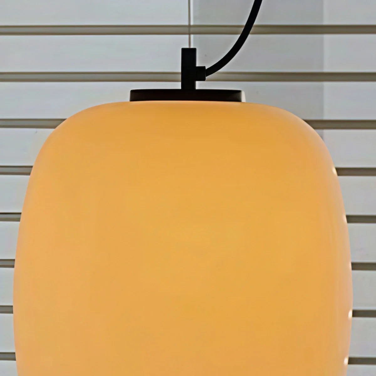 Crema Retro White Outdoor Pendant Light Metal/Acrylic Lantern Design