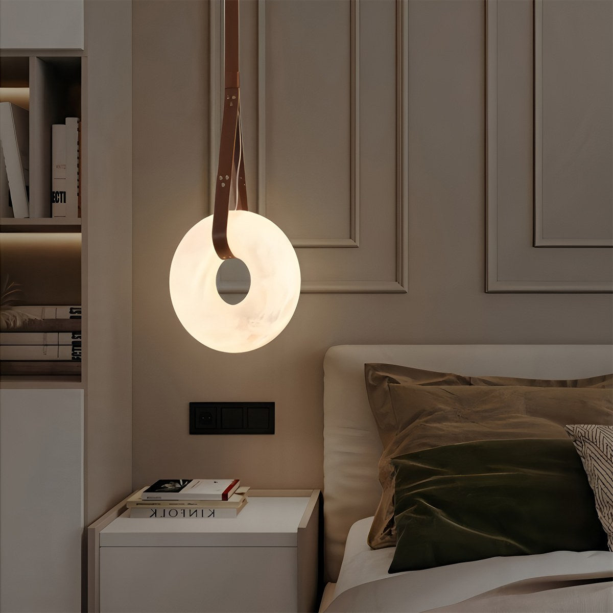 Aktis Alabaster Pendant Light