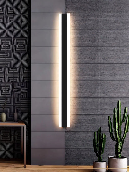 Bolt Modern Linear LED Outdoor Wall Light – IP65 Waterproof Exterior Wall Sconce