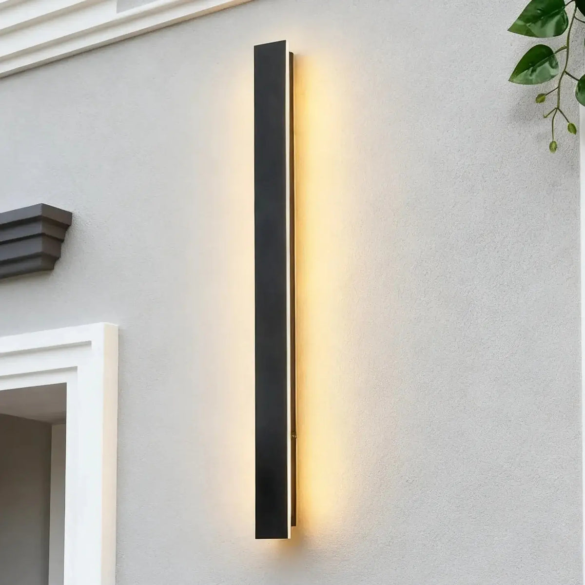 Arcato Minimalist Wall Lamp – Waterproof Linear for Outdoor