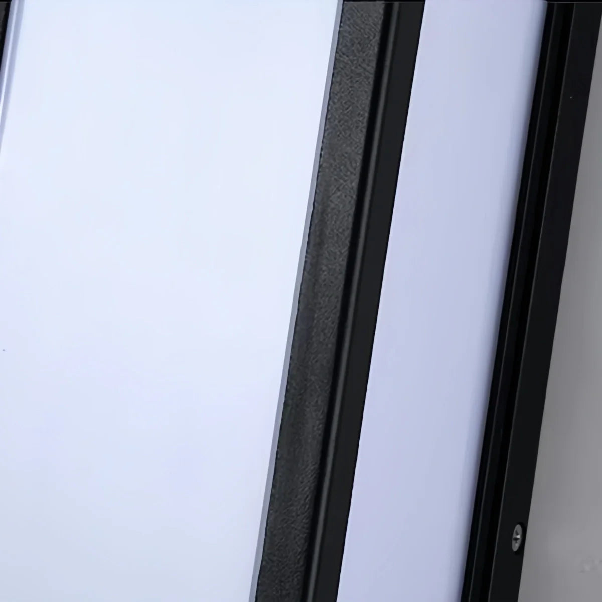 Arcato Modern Outdoor Wall Lamp - Black Metal & Acrylic Rectangular Design for Garden