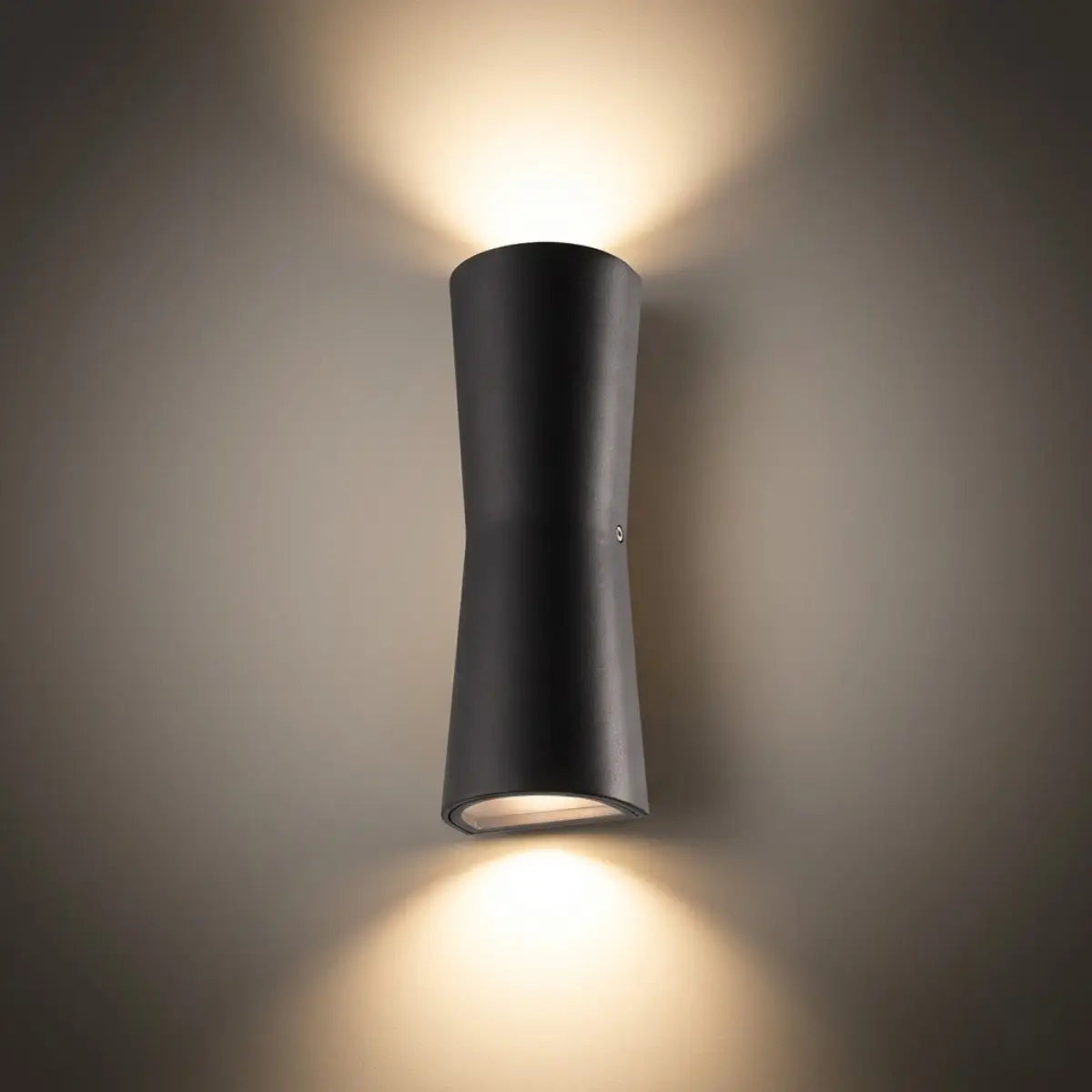 Nuvlight_Outdoor_Wall_Lamp