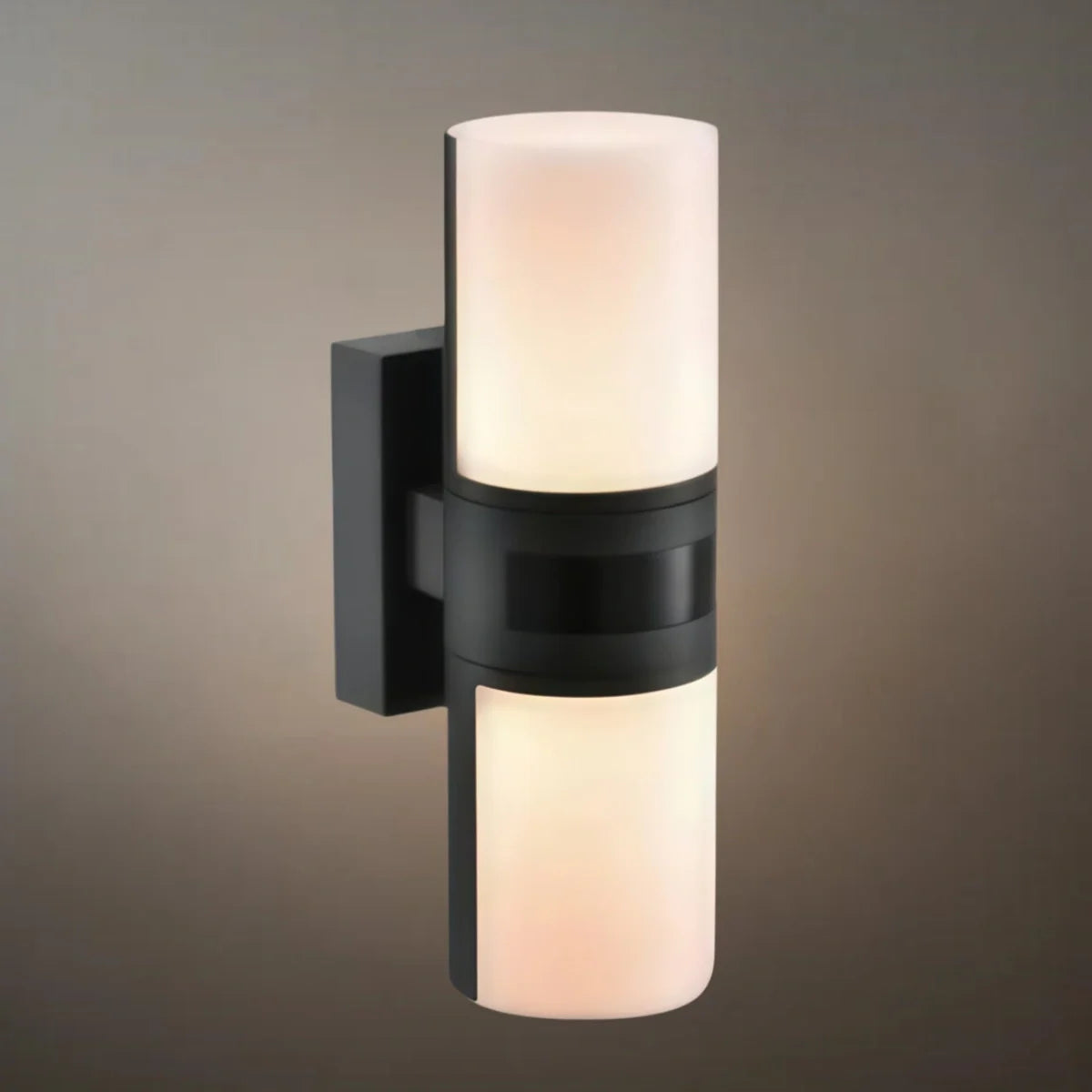 Nuvlight_Outdoor_Wall_Lamp