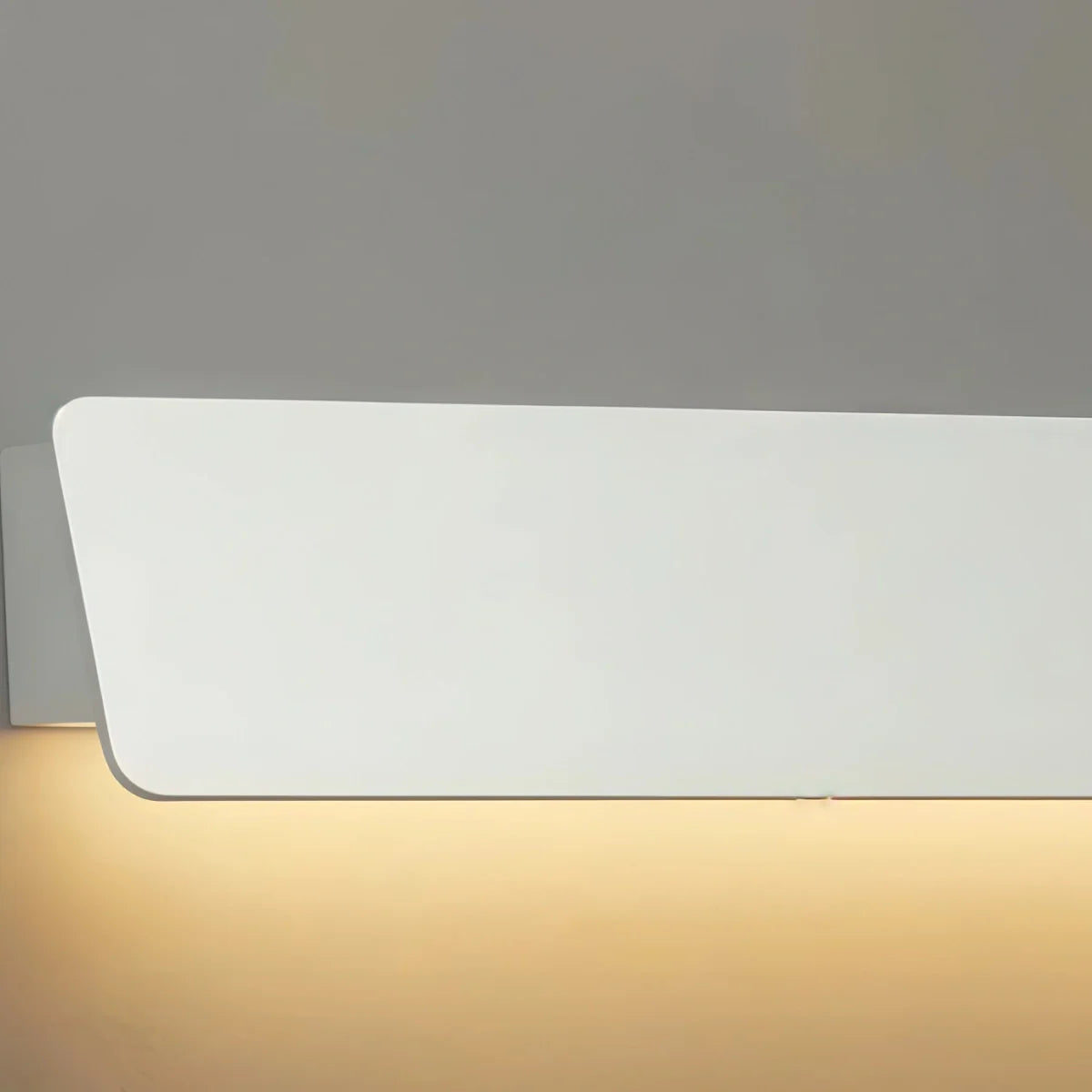 Arcato Modern Outdoor Wall Lamp - White/Black Metal Rectangular Design for Garden