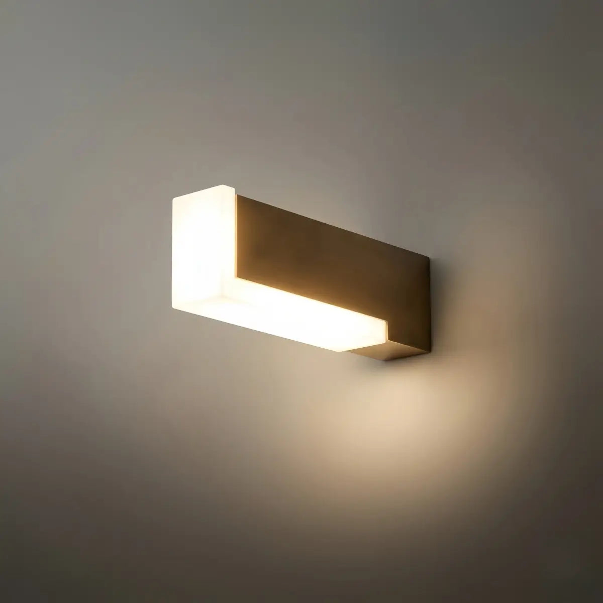Irondale Modern Outdoor Wall Lamp - Black Metal & Acrylic Irregular Design for Garden