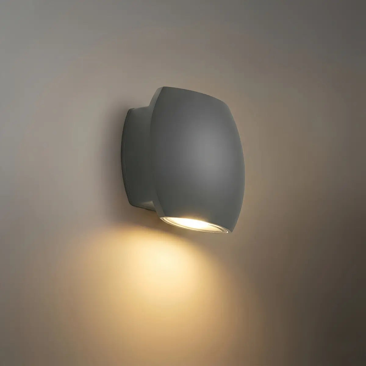 Nuvlight_Outdoor_Wall_Lamp