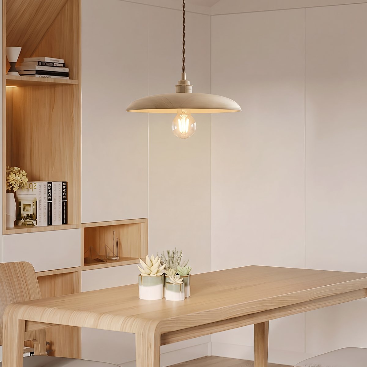 Hreta Pendant Light