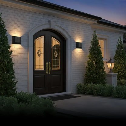 Minimalist Stainless Steel Outdoor Wall Sconce – Modern Exterior Light with Solar or Wired Power