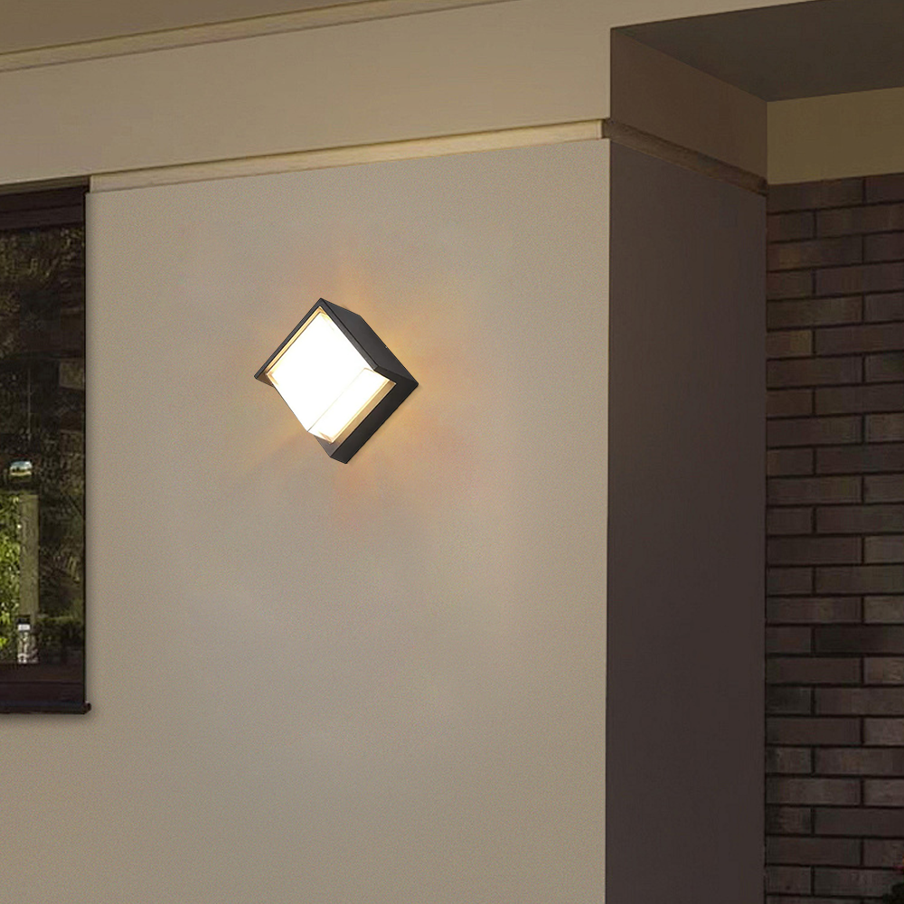 Arcato Modern Square Outdoor Wall Lamp - Black Metal/Acrylic for Garden