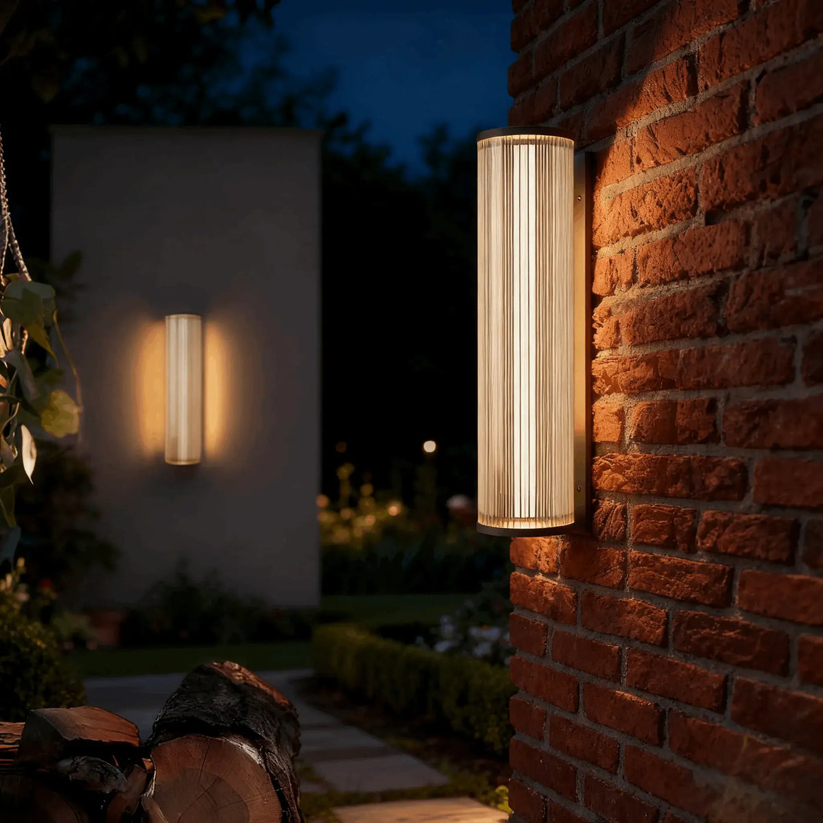 Irondale Modern Outdoor Wall Sconce – Waterproof Light for Terrace