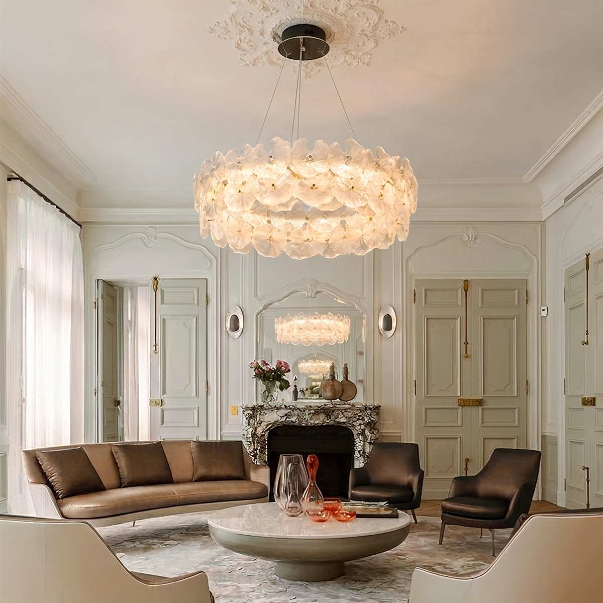 Sovintra Chandelier