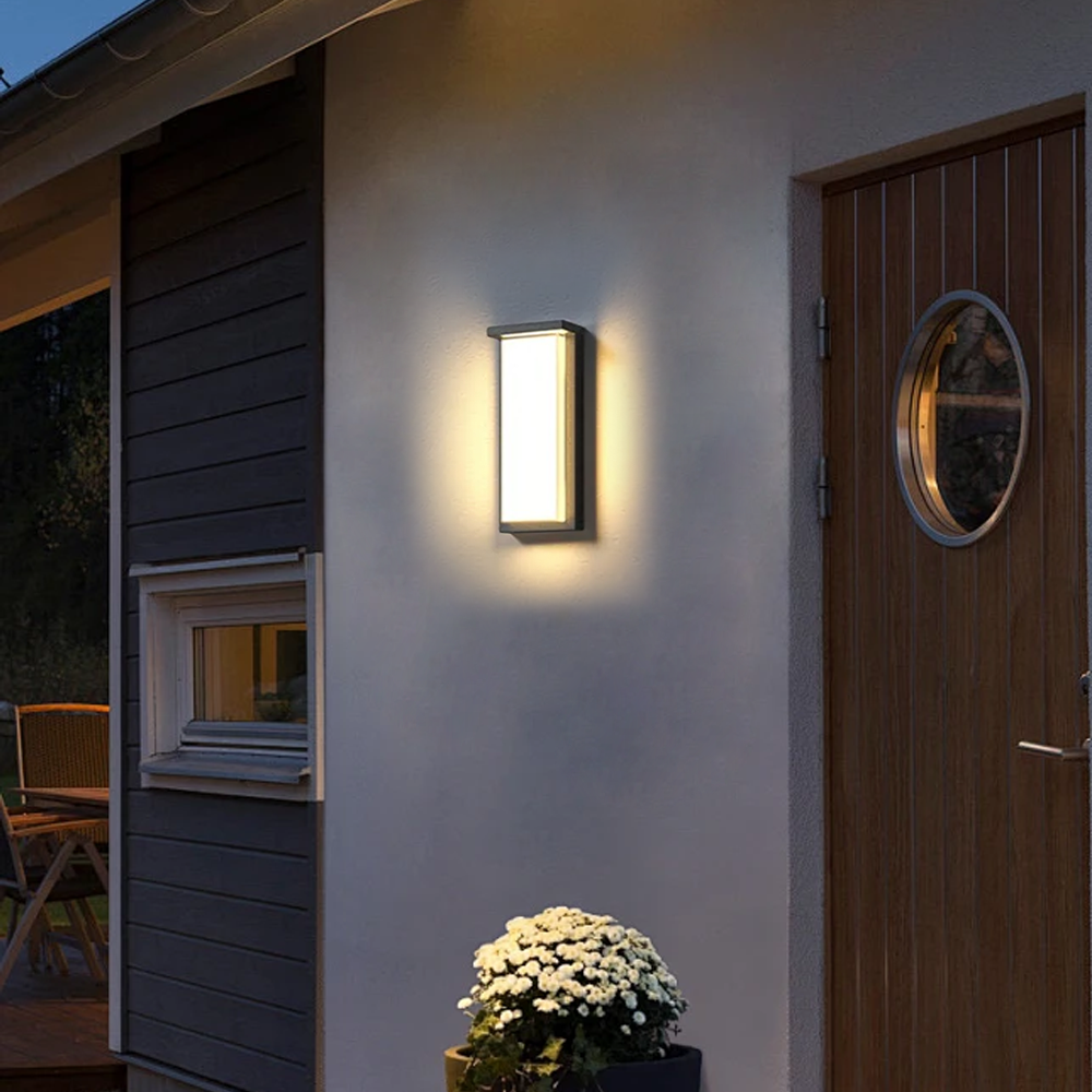 Irondale Modern Rectangular Outdoor Wall Lamp – Black Metal/Acrylic for Garden