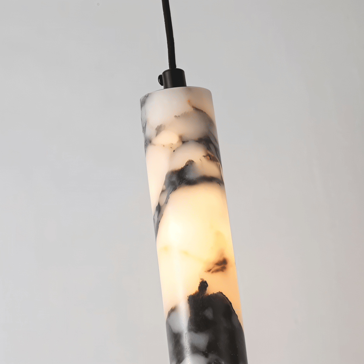 Arvix Pendant Light