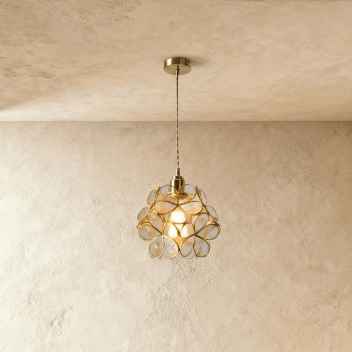 Nuvlight Camellia Pendant Light