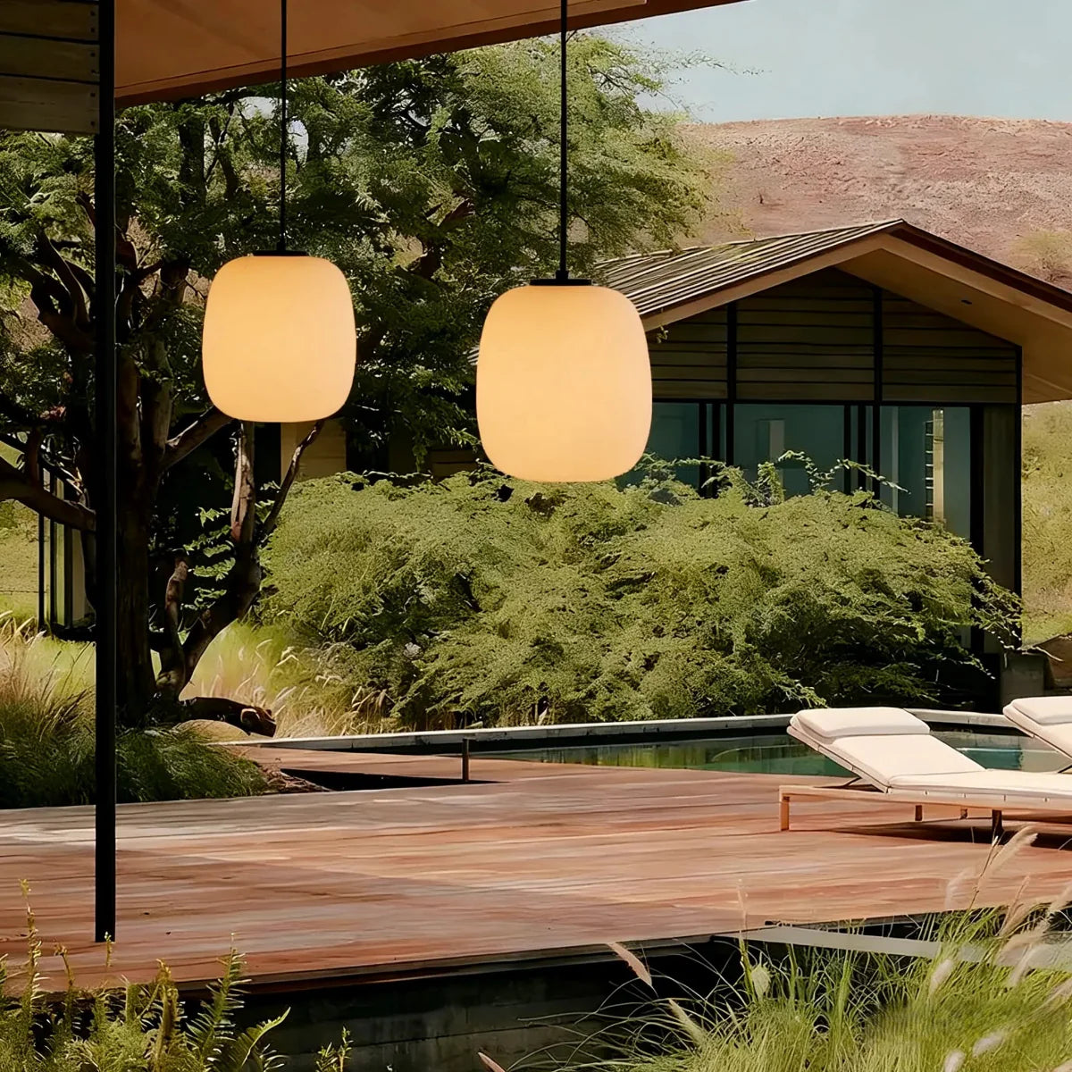 Crema Retro White Outdoor Pendant Light Metal/Acrylic Lantern Design
