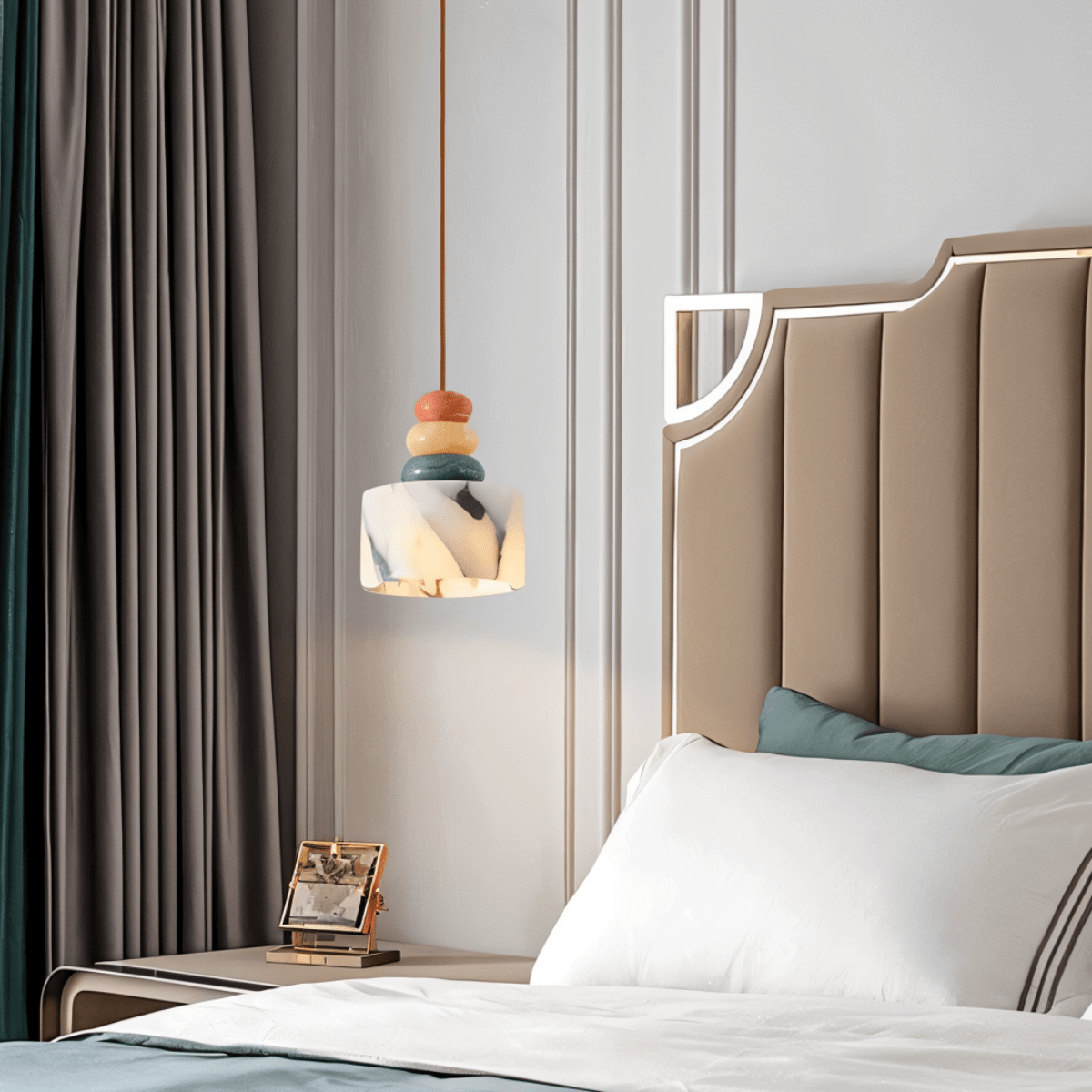 Veska Pendant Light