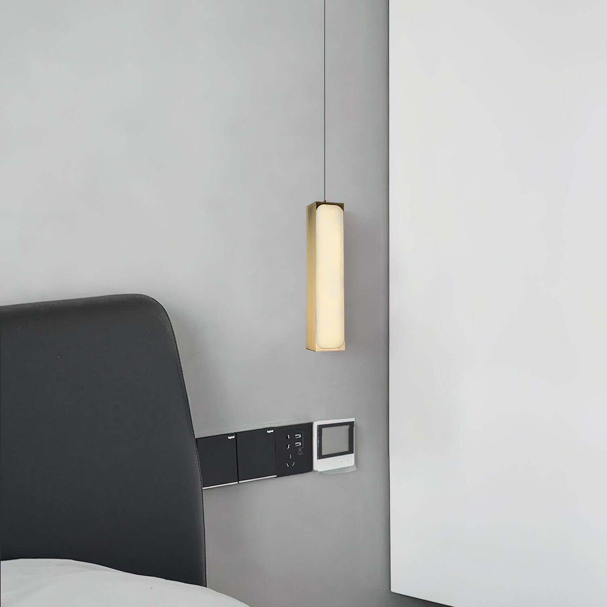 Xalor Pendant Light