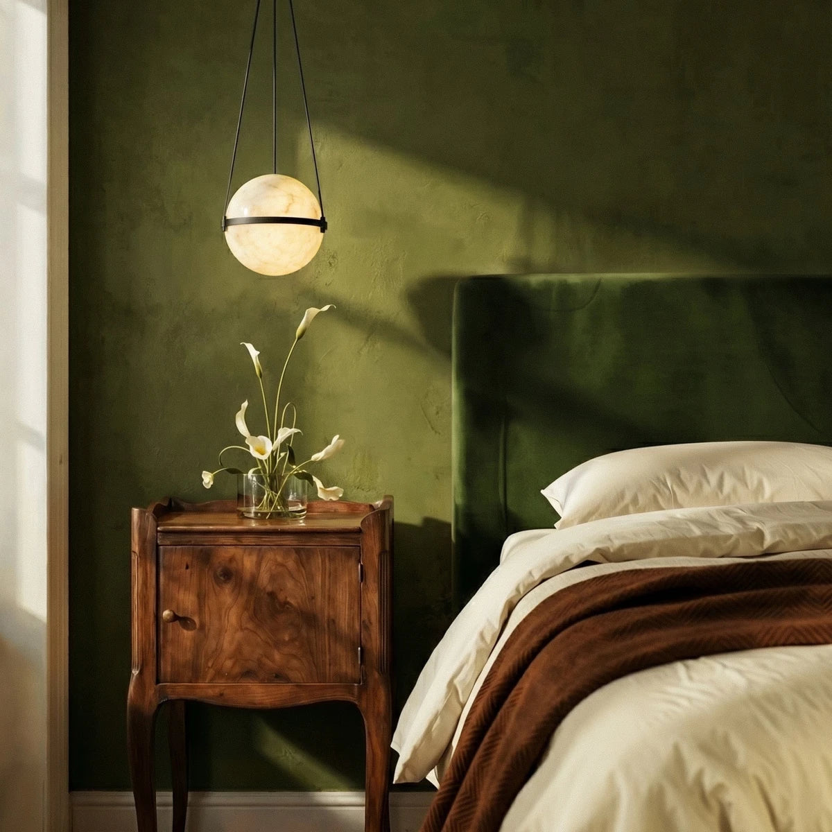 nuvlight Orba Modernist Spherical Alabaster Pendant Light